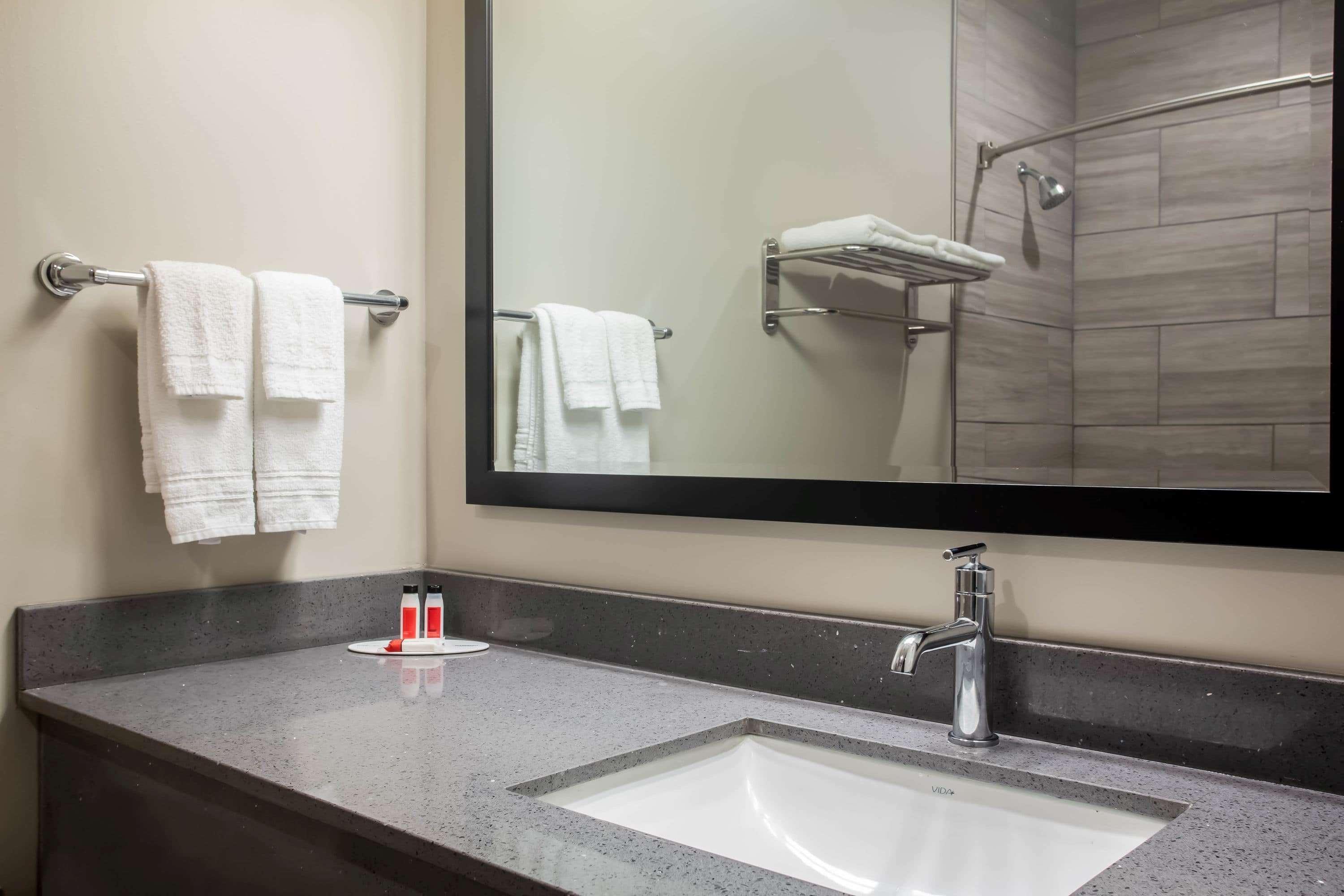 Super 8 By Wyndham St. Louis North Hotel Luaran gambar