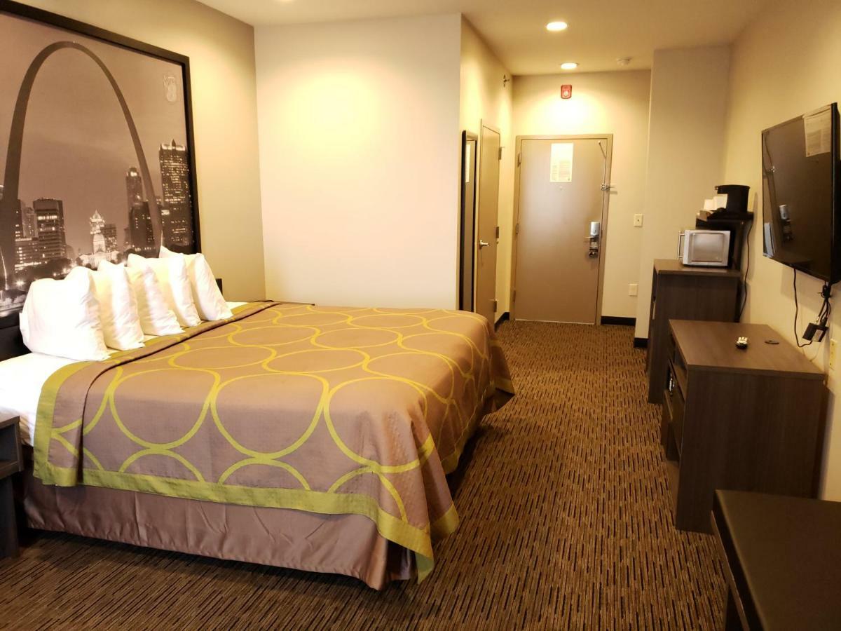 Super 8 By Wyndham St. Louis North Hotel Luaran gambar