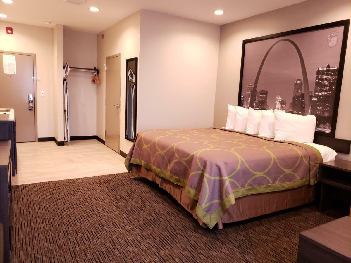 Super 8 By Wyndham St. Louis North Hotel Luaran gambar