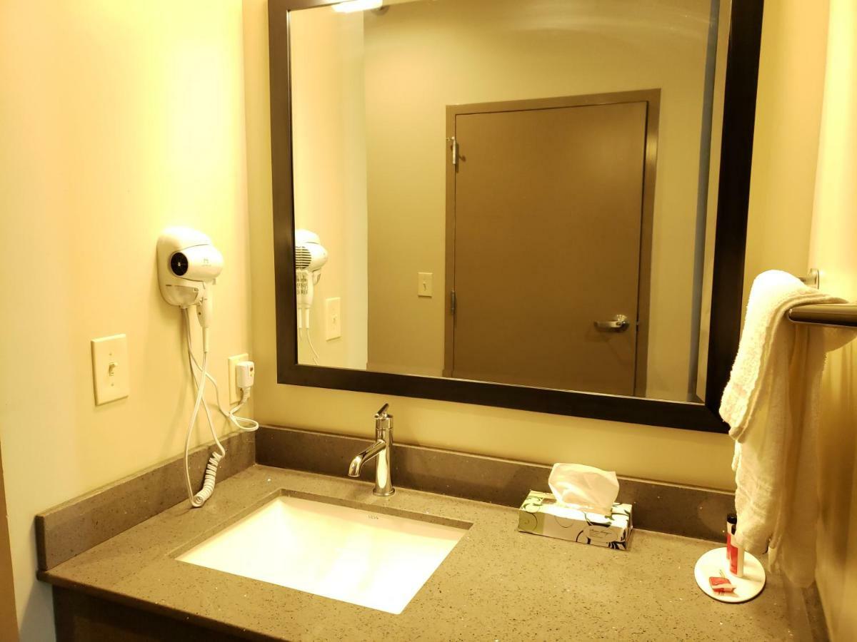 Super 8 By Wyndham St. Louis North Hotel Luaran gambar